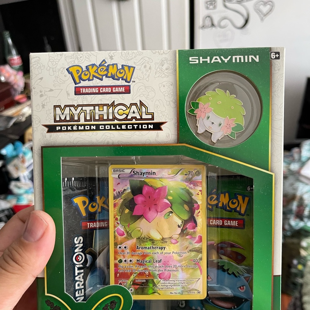 Pokemon shaymin mythical collection box